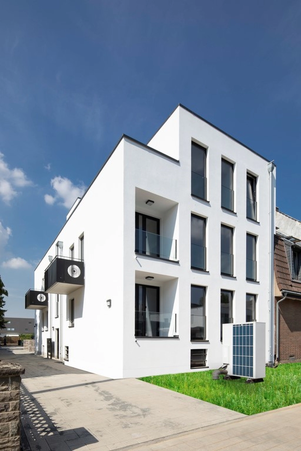 EB BAU SERVICE GmbH - Bauunternehmen - Mehrfamilienhaus Hürth