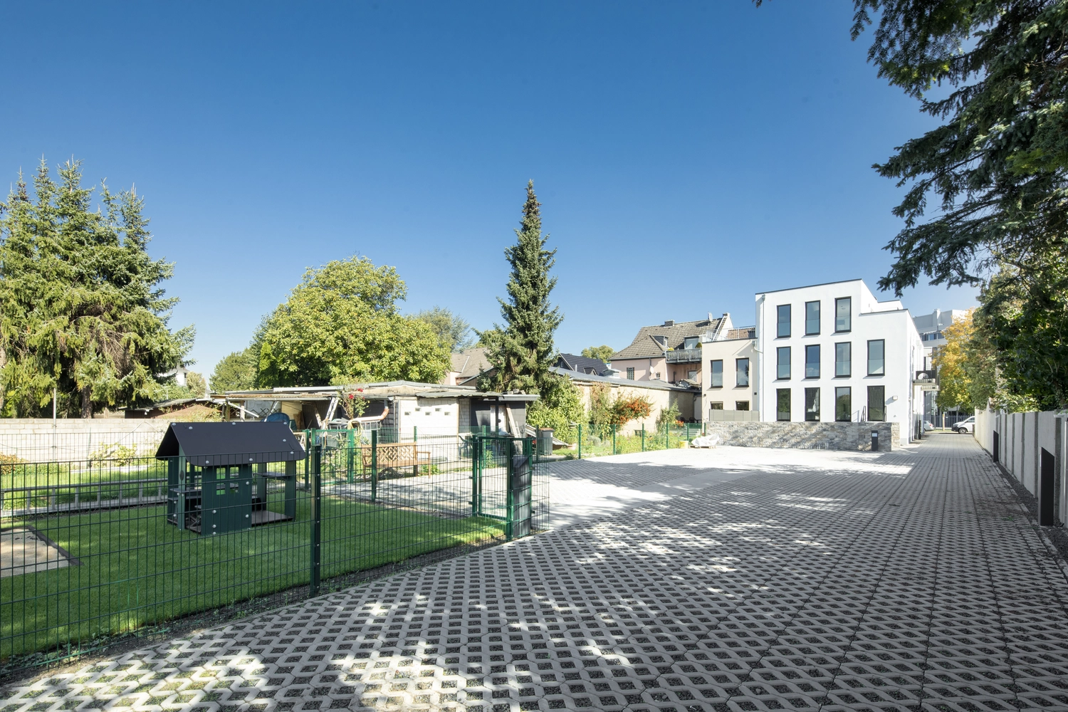 EB BAU SERVICE GmbH - Bauunternehmen - Mehrfamilienhaus Hürth