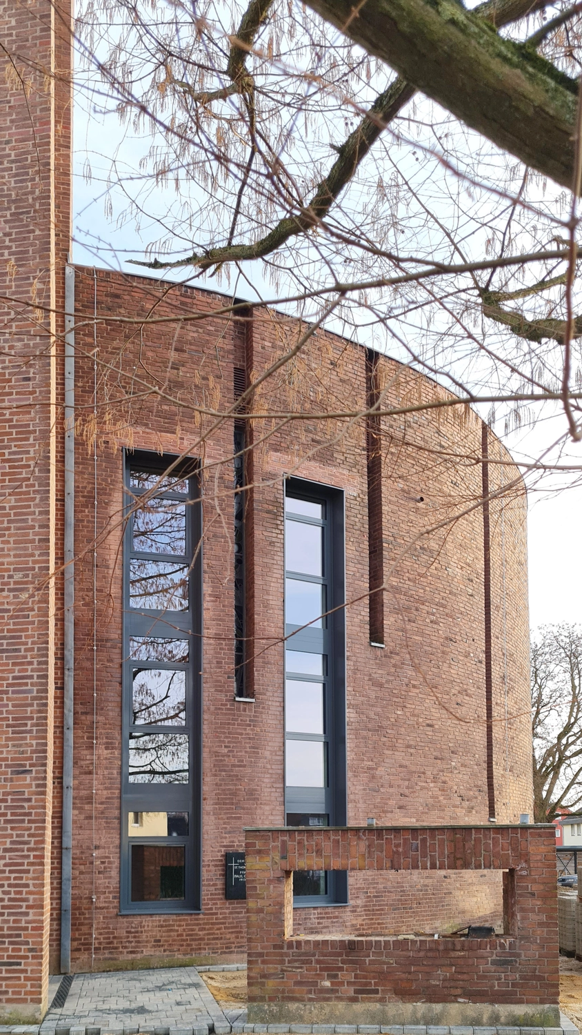 EB BAU SERVICE GmbH - Bauunternehmen - Kirche Leverkusen