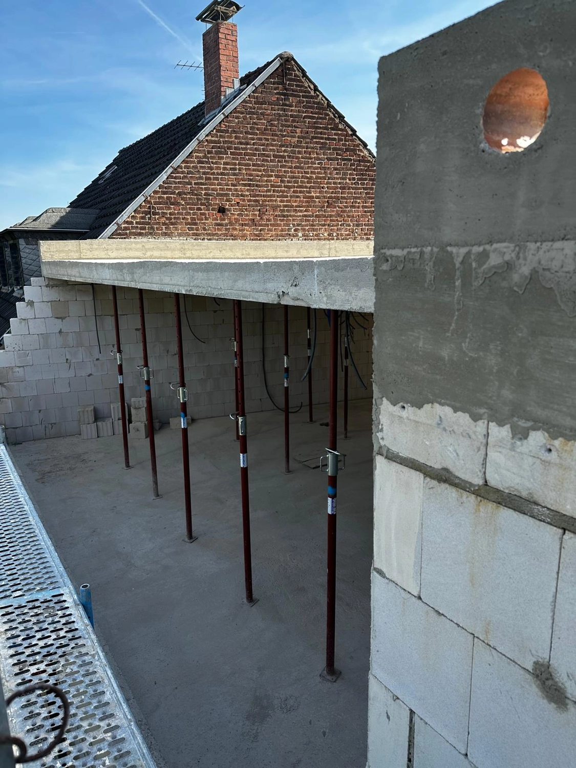 EB BAU SERVICE GmbH - Bauunternehmen - Mehrfamilienhaus Dellbrück