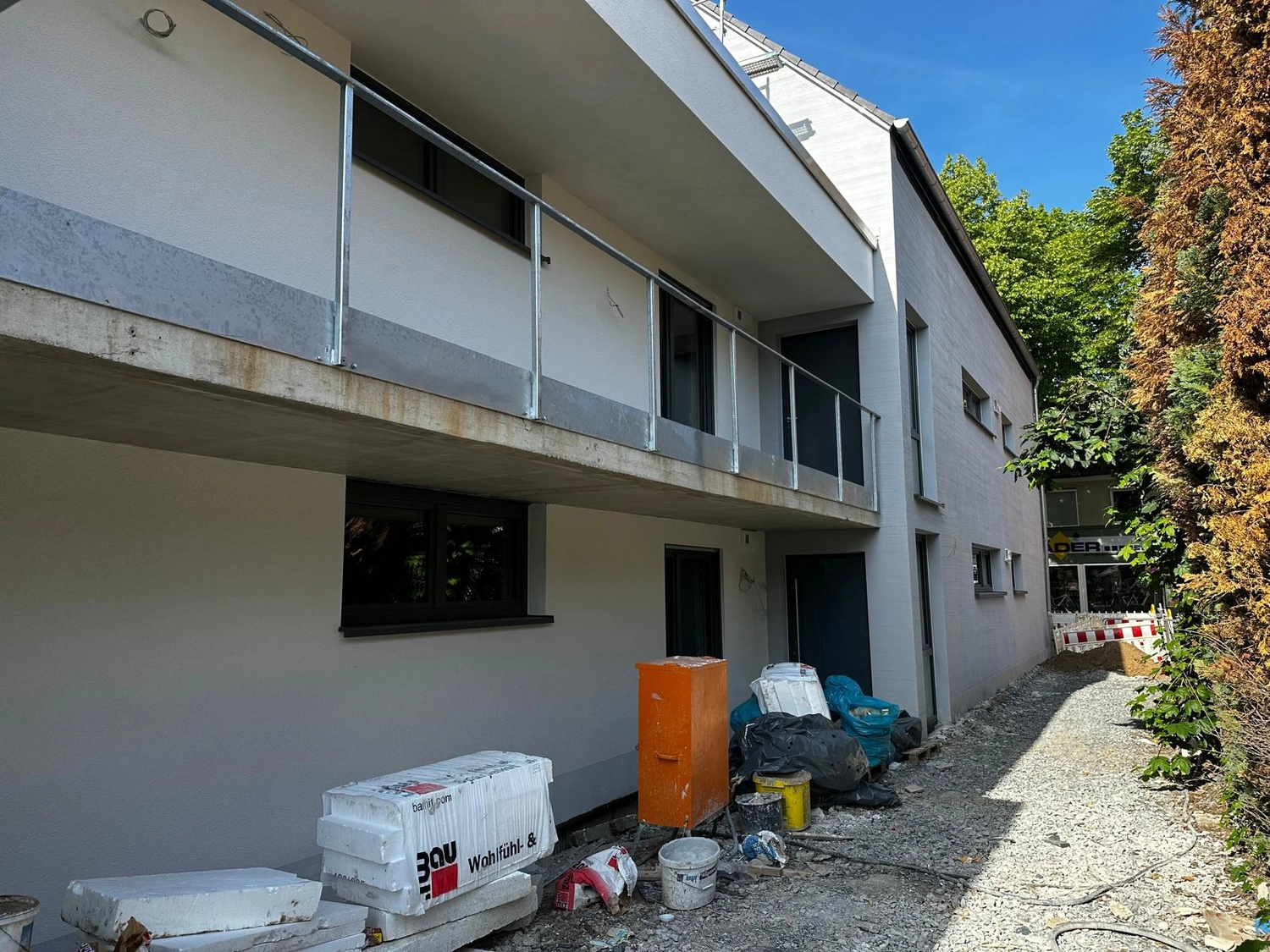 EB BAU SERVICE GmbH - Bauunternehmen - Mehrfamilienhaus Dellbrück