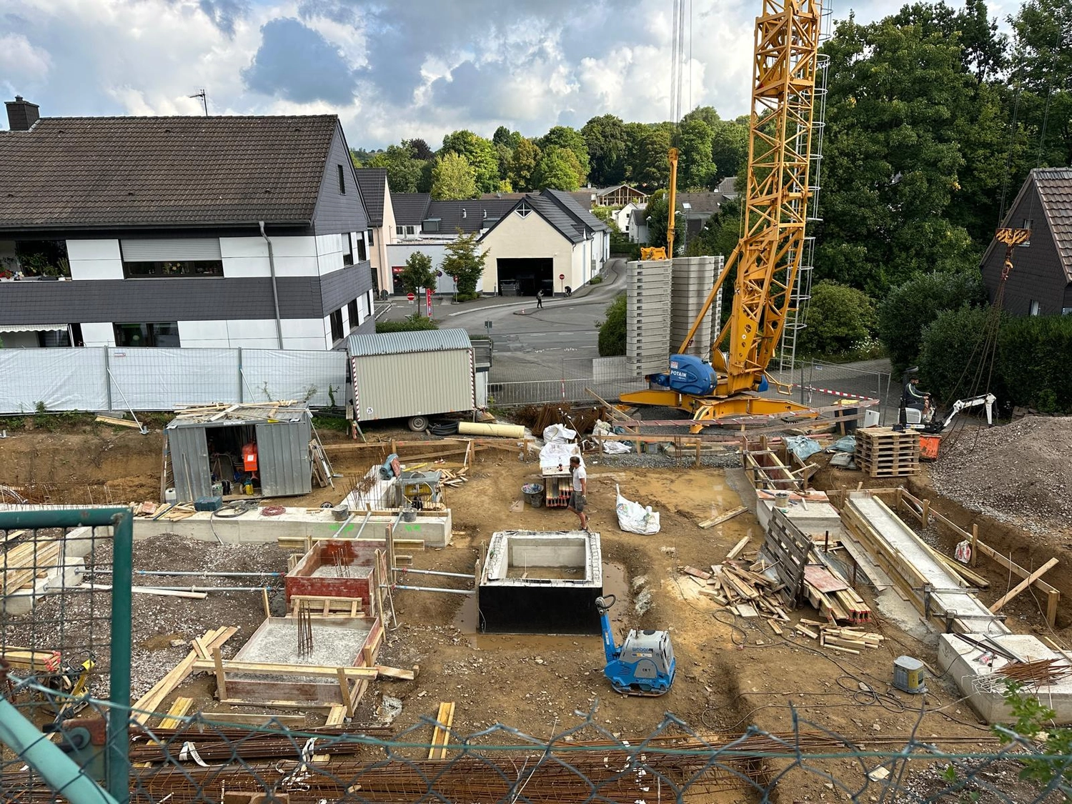 EB BAU SERVICE GmbH - Bauunternehmen - Mehrfamilienhaus Dellbrück