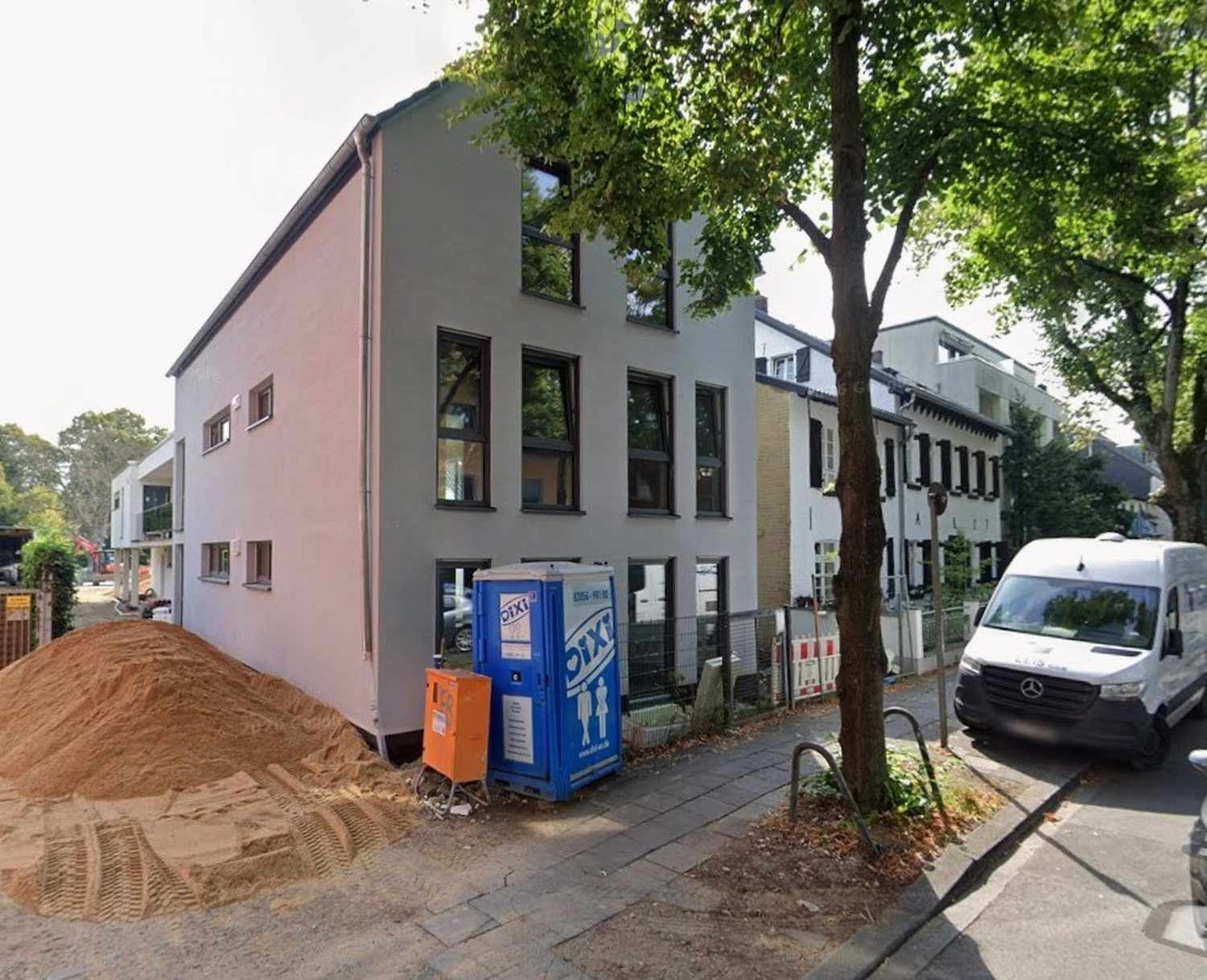 EB BAU SERVICE GmbH – Bauunternehmen –  Mehrfamilienhaus Dellbrück
